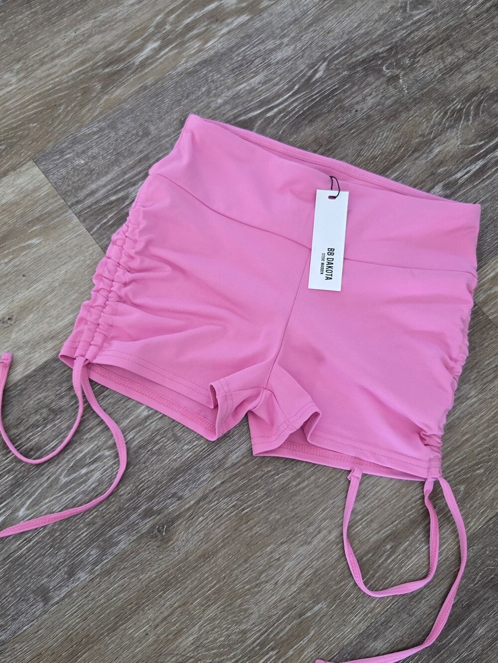 Steve Madden BB Dakota Bubblegum Pink High Rise Bike Shorts Side Ruching Ties NW